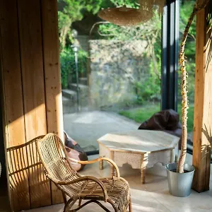  Гостевой дом Blisshouse Luxurious Guesthouse Calm And Energetic Spot Near By City Surrounded By The Forest Where You Will Find Your Peace And Your People